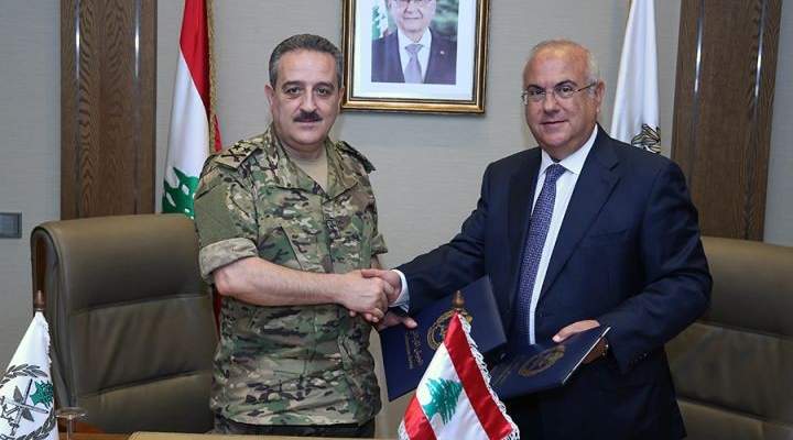 توقيع مذكرة تفاهم بين قيادة الجيش وشركة &quot;LIBAN POST&quot;