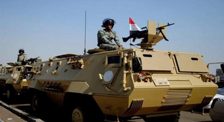 &quot;الجزيرة&quot;: 5 قتلى من الجيش المصري باستهداف آليتهم العسكرية 