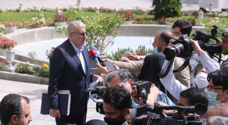 وزير النفط الإيراني: حددنا أسواقاً جديدة وتتشاور مع الكويت والسعودية لحل الخلافات بشأن حقل "ارش"