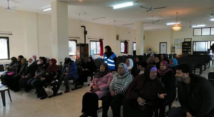 جمعية &quot;انترسوس&quot; نظمت ندوة حول دور المرأة في المجتمع بالتعاون مع بلدية كفرحمام