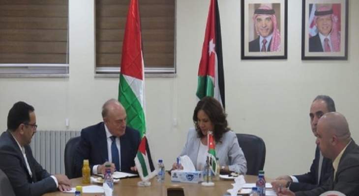 الحكومتان الأردنية والفلسطينية وقعتا مذكرة تفاهم في مجال الطاقة المشتركة
