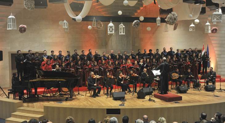 جوقة جامعة الروح القدس- الكسليك أحيت حفلها الميلادي السنوي