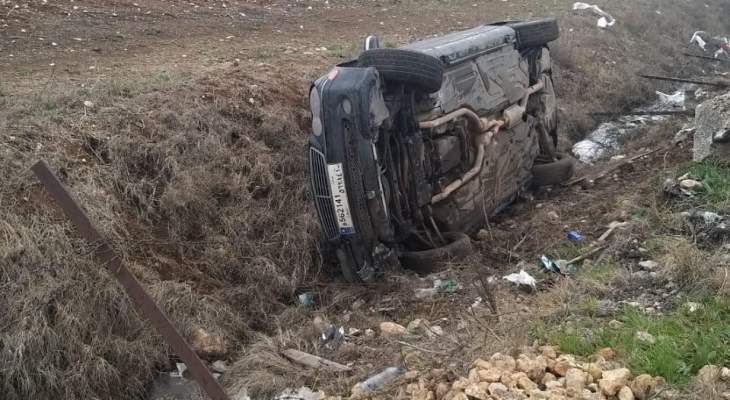  النشرة: سقوط جريح بحادث سير عند مفرق نيحا 