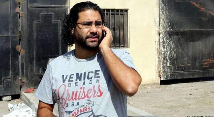 سلطات مصر تفرج عن الناشط السياسي علاء عبد الفتاح 