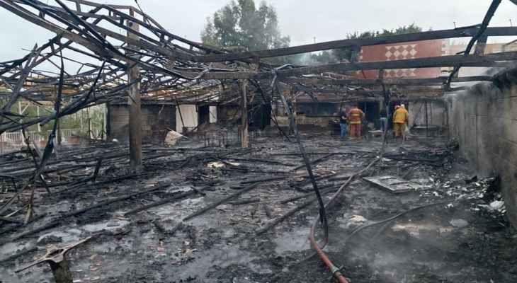 الدفاع المدني: إخماد حريق داخل مطعم في الصرفند والأضرار مادية