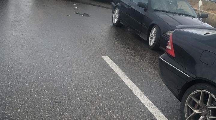النشرة: حادث سير بين عدد من السيارات عند المدخل الشمالي لميدنة صيدا لجهة الرميلة
