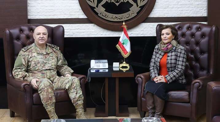 قائد الجيش بحث بالأوضاع العامة مع نائبة المبعوث الخاص للأمم المتحدة إلى سوريا