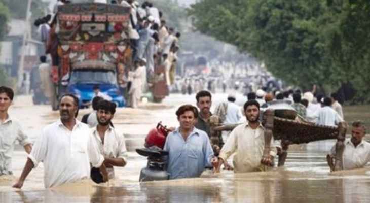 الحكومة الباكستانية أعلنت حالة الطوارئ بعد مقتل 1000 شخص نتيجة الفيضانات