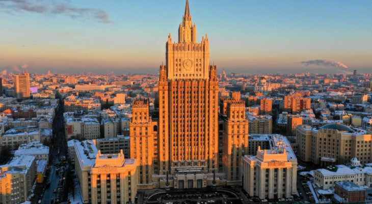 خارجية روسيا: سنقدم الرد المناسب على طرد الدبلوماسيين الروس من الجبل الأسود