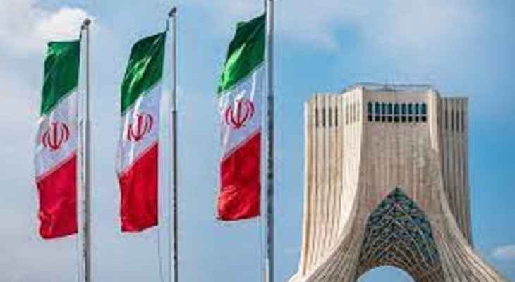 "تسنيم": مقتل عقيد في الحرس الثوري الإيراني على يد مجهولين خلال أعمال شغب شمال غربي البلاد