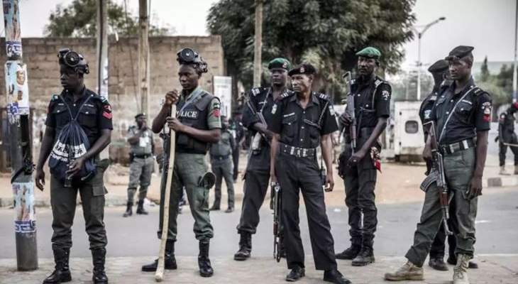 شرطة نيجيريا: مقتل 10 أشخاص وخطف آخرين إثر هجوم مسلح على مركز للشرطة