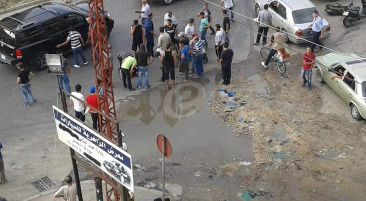 النشرة: دراجة نارية صدمت امرأة عند دوار أبو علي وتم نقلها الى المستشفى