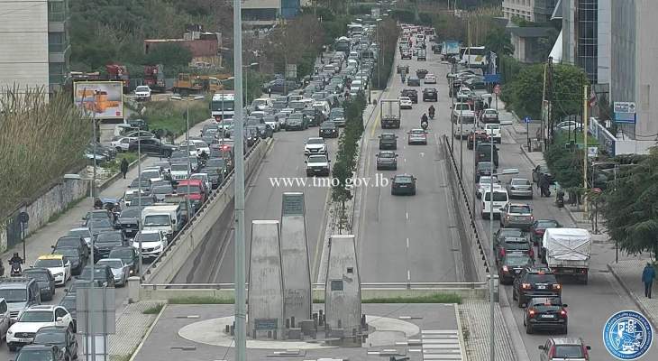 التحكم المروري: حركة المرور كثيفة من جسر الفيات باتجاه العدلية
