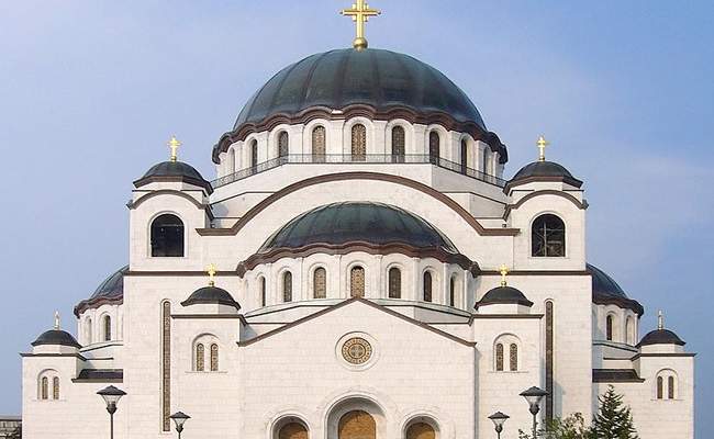 الكنيسة الصربية تطالب حكومة مونتينيغرو بسحب مشروع قانون يصادر أملاكها