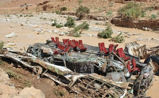 ارتفاع حصيلة ضحايا انقلاب حافلة نتيجة سيول في المغرب إلى 24 قتيلا
