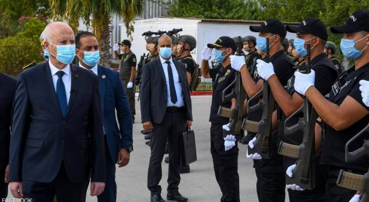 الرئيس التونسي حذر من التسلل للحرس الوطني وتوظيفها لصالح جهات معينة