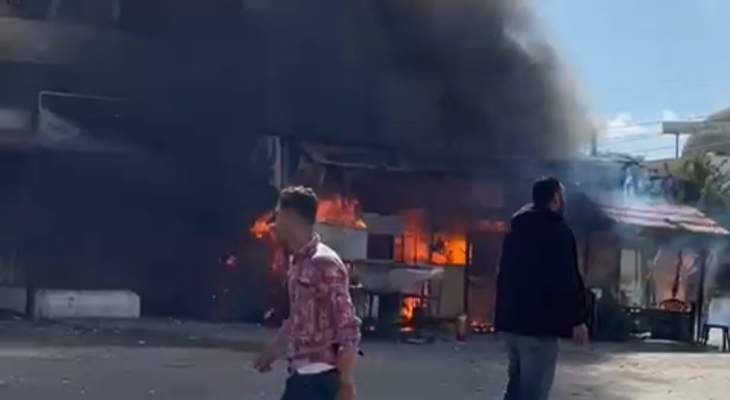 النشرة: حريق بمحل لبيع قوارير الغاز أدى لانفجار بعضها في العاقبية بالزهراني