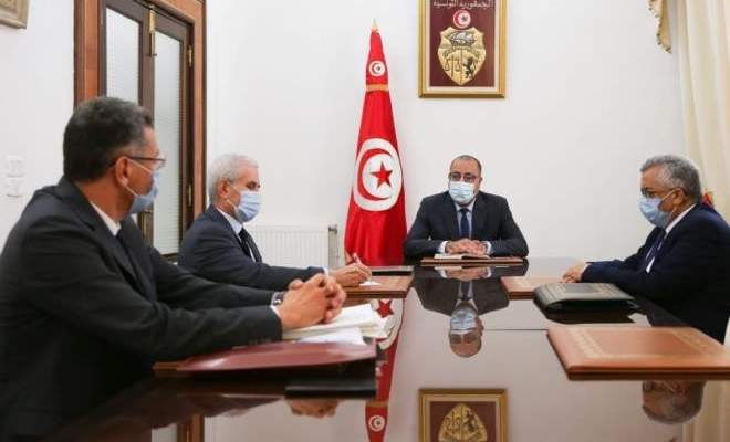 رئيس الحكومة التونسية أمر بالتدخل الأمني لفتح الطرقات وإعادة تشغيل مواقع الإنتاج