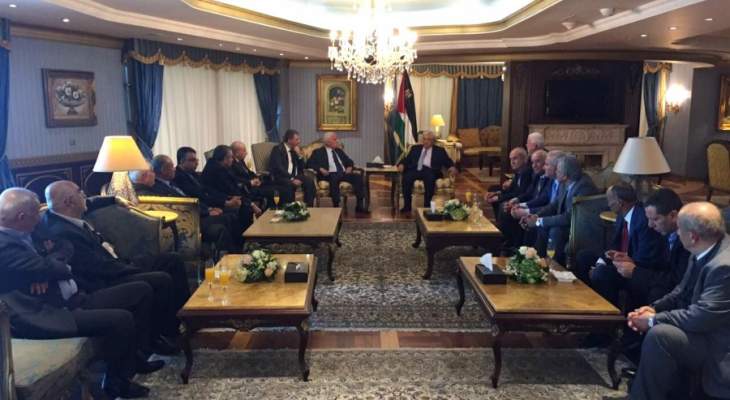عباس للفلسطينيين في لبنان: كونوا عامل استقرار للسلم الاهلي