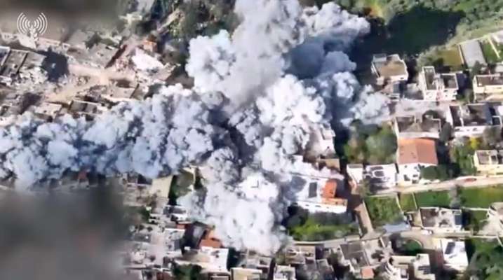 الجيش الإسرائيلي: هاجمنا أهدافًا لـ"حزب الله" في يارون ومروحين والضهيرة وحولا وبليدا