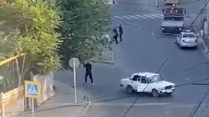 حاكم داغستان: مقتل أكثر من 15 ضابط شرطة والعديد من المدنيين بالهجوم الإرهابي أمس