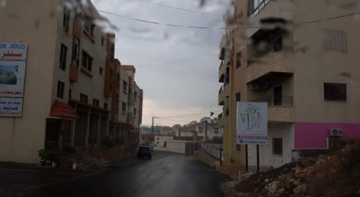 النشرة: تساقط أمطار غزيرة على قرى النبطية بنت جبيل مرجعيون