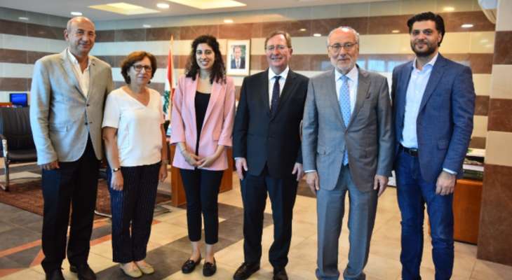 الحلبي إلتقى السفيرالبريطاني لدى لبنان: لضرورة تعميق العلاقات التاريخية والثقافية والتربوية بين البلدين