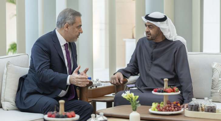 رئيس الإمارات بحث مع وزير خارجية تركيا بالجهود للتوصل لوقف فوري لإطلاق النار في غزة