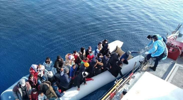 خفر السواحل التركي أنقذ 137 طالب لجوء أعادتهم اليونان قبالة سواحل إزمير