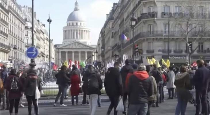 الآلاف يتظاهرون في باريس احتجاجا على عنصرية الشرطة والعنف الأمني