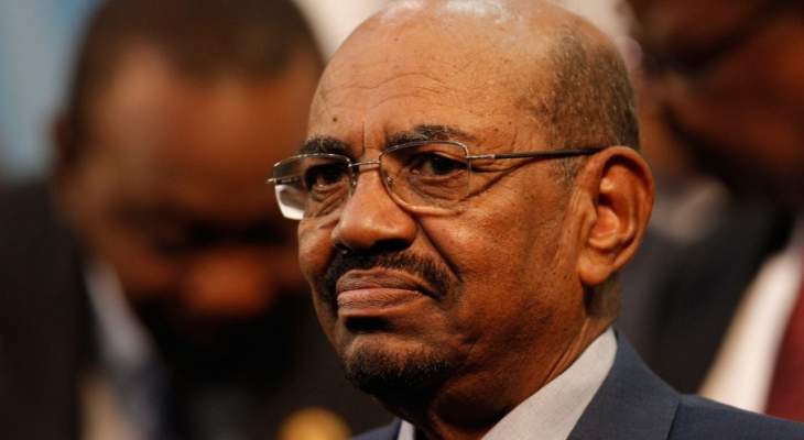 رئيس السودان أمر بمراجعة اتفاق تلزيم إدارة مرفأ بورتسودان لشركة فيليبينية 