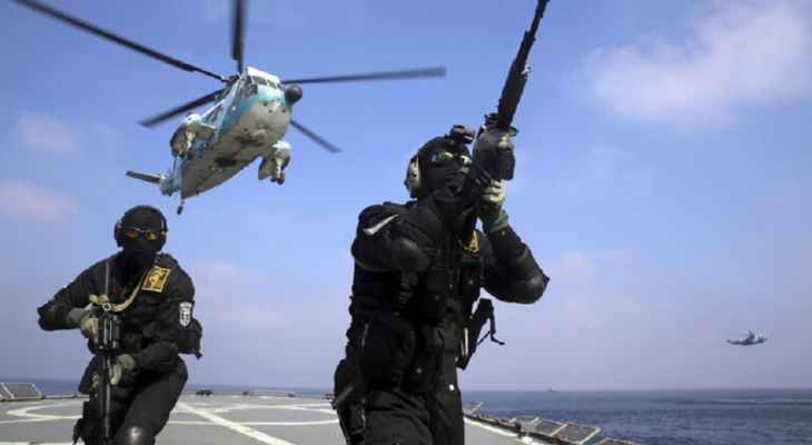قائد سلاح البحرية الإيراني: المسؤولون الأميركيون توسلوا للإفراج عن سفنهم في البحر الأحمر