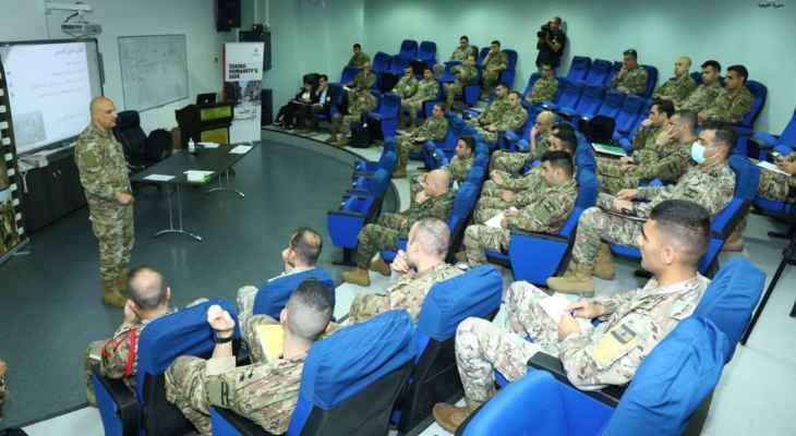 الجيش: تخريج دورة مدرب في مجال القانون الدولي الإنساني في كلية فؤاد شهاب
