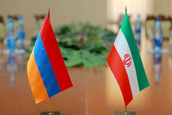 رئيسي بحث مع نظيره الأرميني محادثات السلام بين أذربيجان وأرمينيا