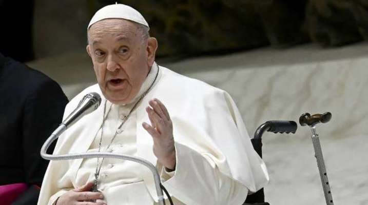 البابا فرنسيس: أوجّه نداء عاجلًا لوضع حدّ لأي عمل يمكن أن يغذي دوامة العنف في الشرق الأوسط