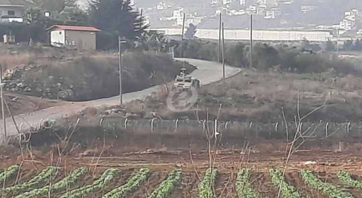 "النشرة": دورية إسرائيلية مشطت الطريق العسكري بمحاذاة الجدار العازل ما بين تلال العديسة وبوابة فاطمة