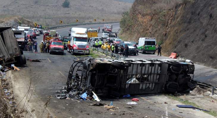 21 قتيلاً على الأقلّ و30 جريحا في حادث سير بالمكسيك