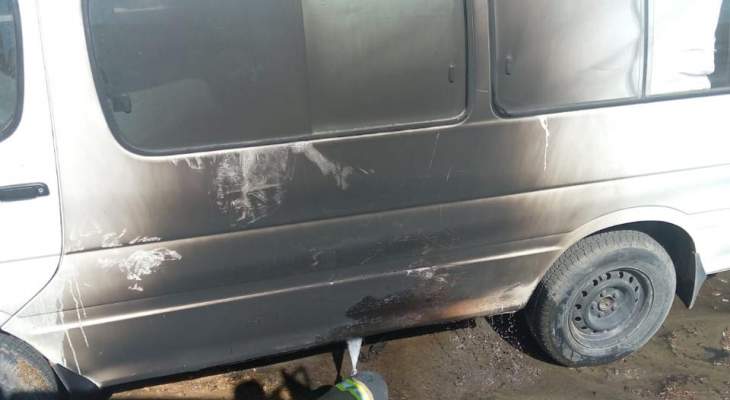 الدفاع المدني اخمد حريقاً شب في سيارة فان في الكرك - زحلة