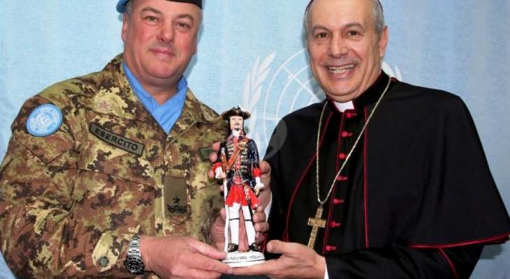 السفير البابوي يتفقد قيادة اليونيفيل الإيطالية في الجنوب
