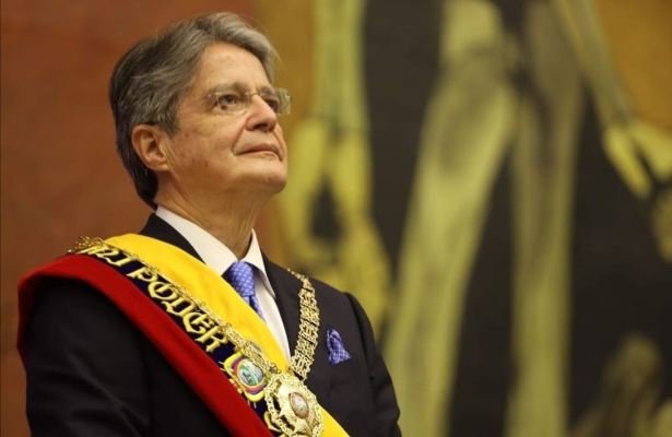 صحيفة إكوادورية: النيابة العامة ستحقق في انتهاكات محتملة لقوانين الضرائب من قبل رئيس البلاد
