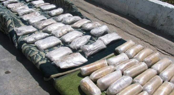 ضبط طن و100 کيلوغرام من المخدرات جنوب شرقي إيران