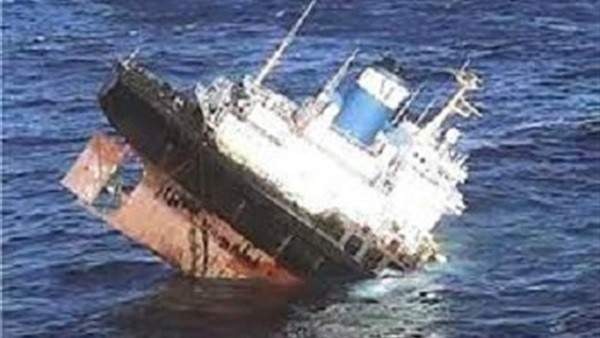 سكاي نيوز عن مسؤول دولي: غرق سفينة على متنها 300 شخص قبالة سواحل اليمن