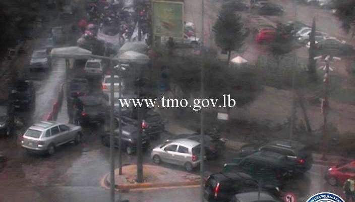 قطع الطريق الممتد من المتحف باتجاه تقاطع السوديكو بسبب تظاهرة بالمحلة
