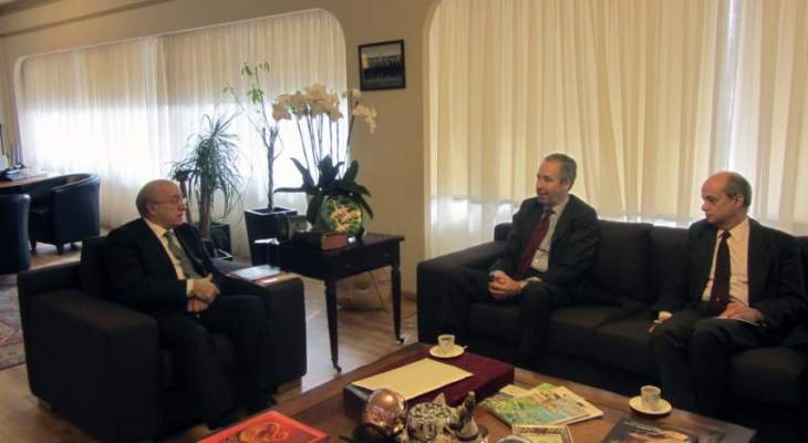 الخوري استقبل السفير الإسباني والمدير العام للبيت العربي في مدريد