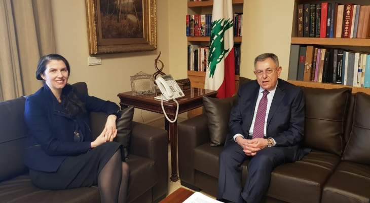السنيورة يستقبل سفيرة استراليا في لبنان