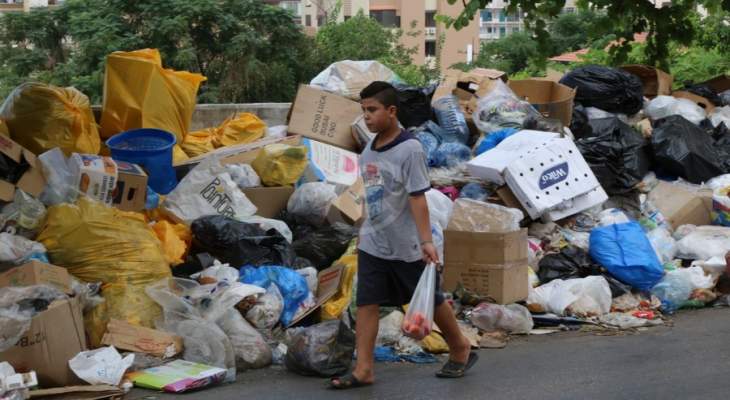 مصادر للنشرة: رئيس بلدية جل الديب لا يتحرك لايجاد مخرج لأزمة النفايات