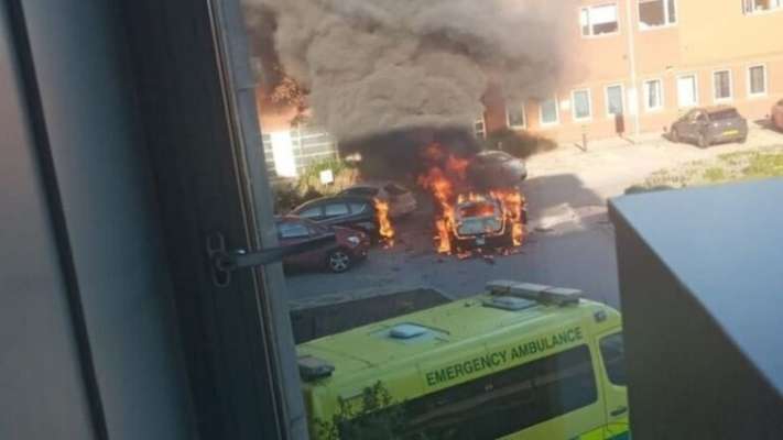 الشرطة البريطانية اعتقلت 3 رجال بعد انفجار سيارة أمام مستشفى في ليفربول