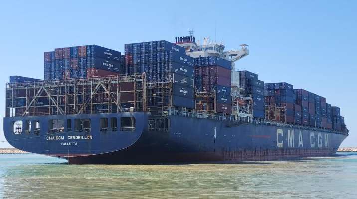 سفينة "CMA CGM cendrillon" الضخمة المحملة بـ3000 حاوية رست في مرفأ طرابلس