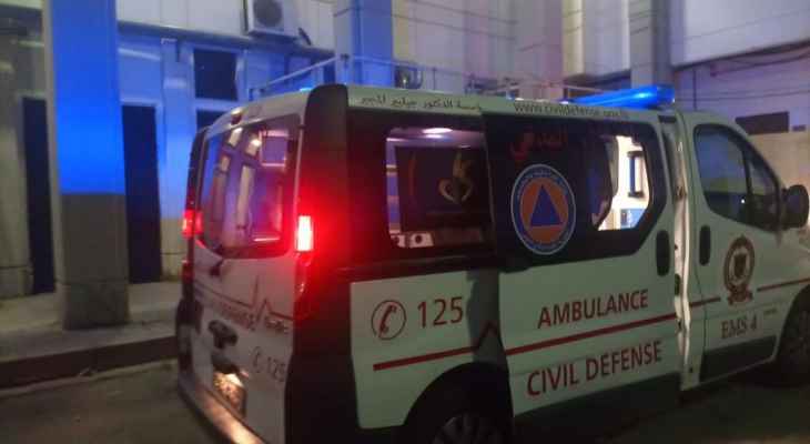 الدفاع المدني: نقل جثة مواطن من داخل شقته في عمشيت إلى مستشفى البوار الحكومي