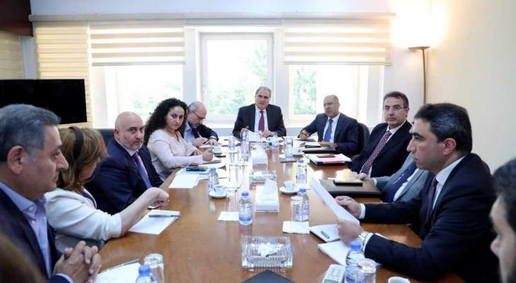 لجنة متابعة اعمال رئاسة لبنان للقمة الاقتصادية تعقد اجتماعها الاول